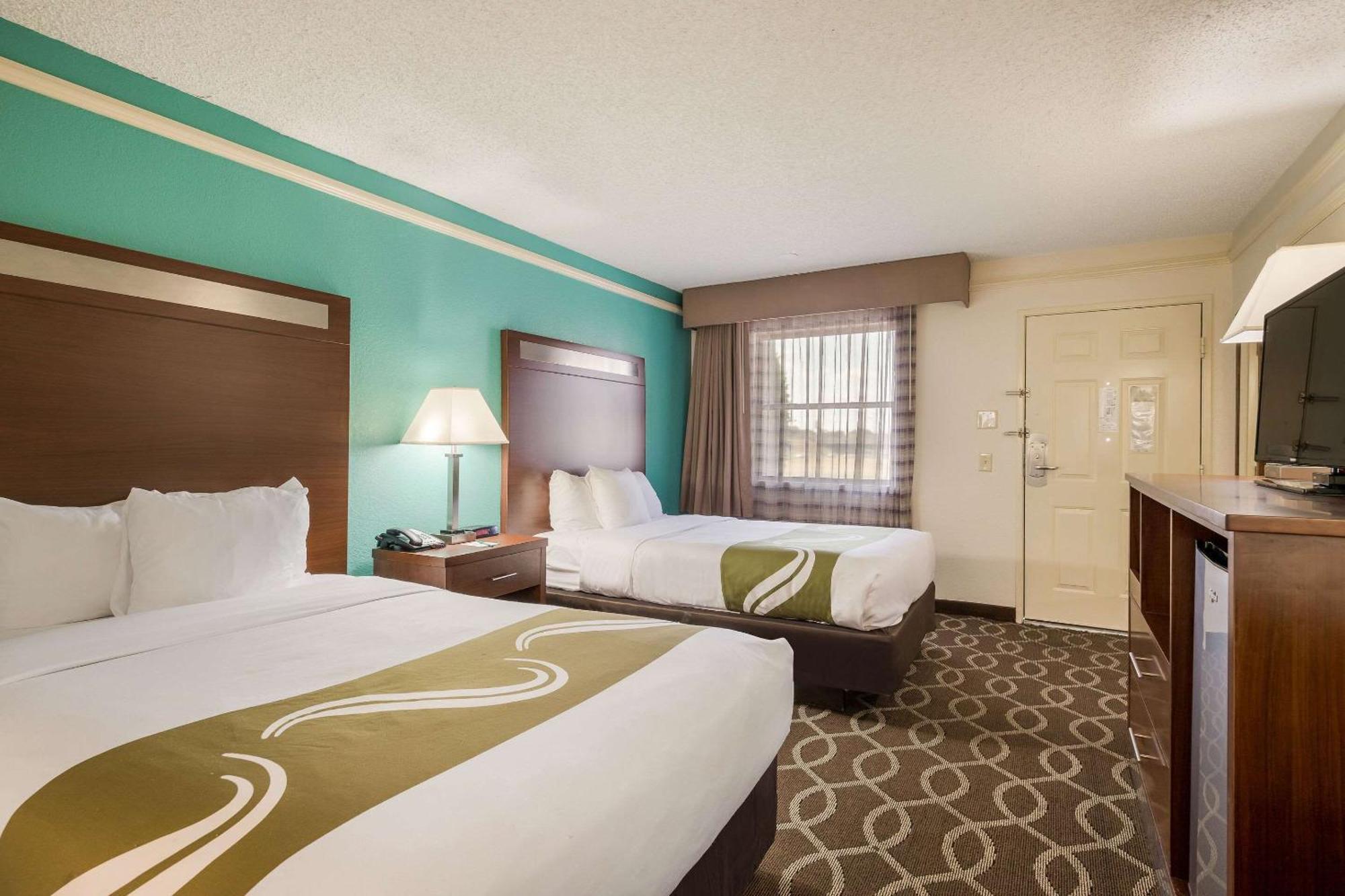 Quality Inn Tulsa Central מראה חיצוני תמונה
